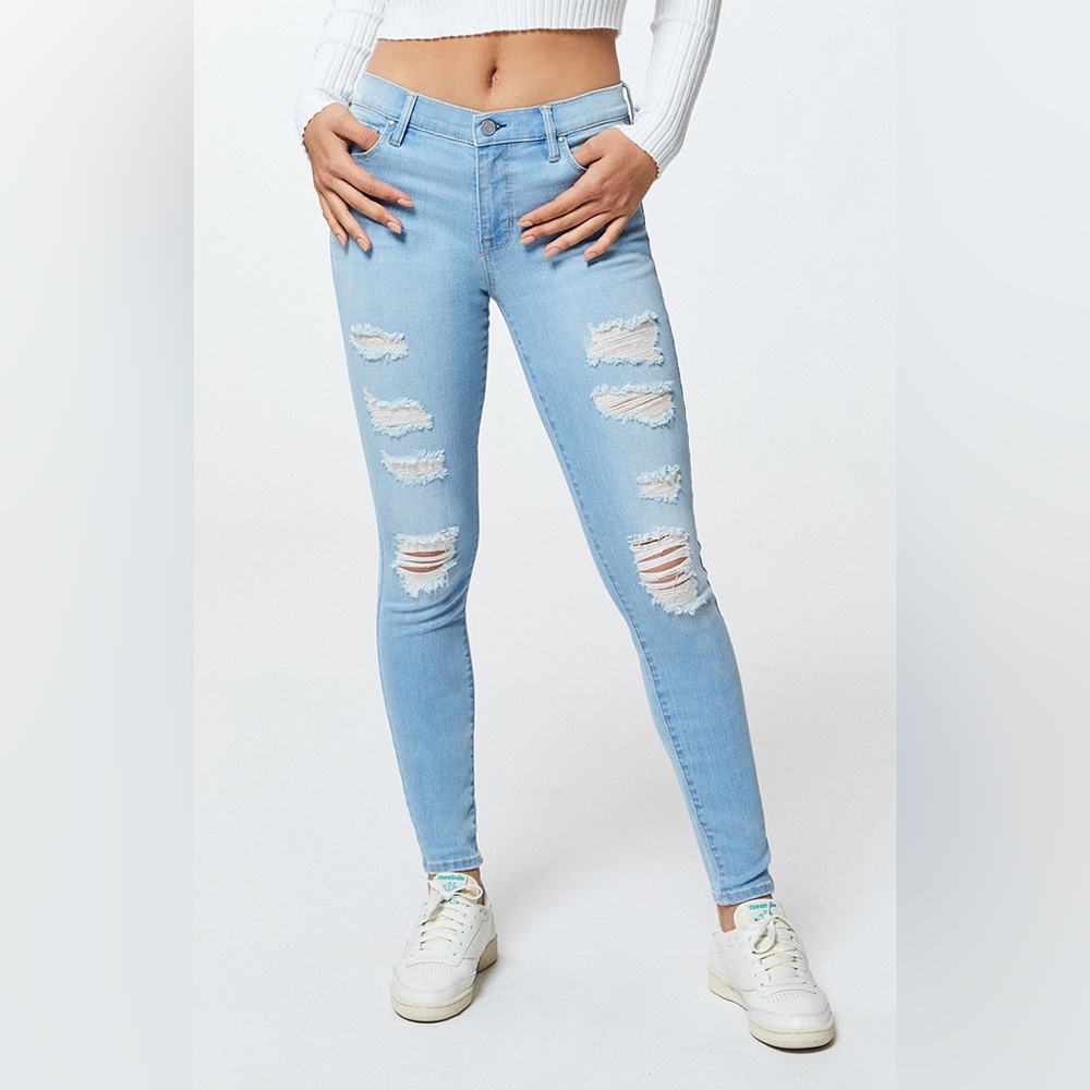 PacSun Women's Light Blue Perfect Fit Distressed Jegging Size 25